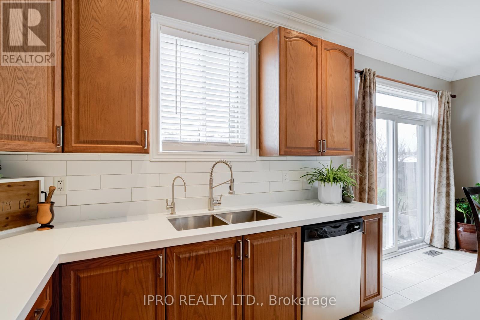 37 Donherb Crescent Property Photo 13
