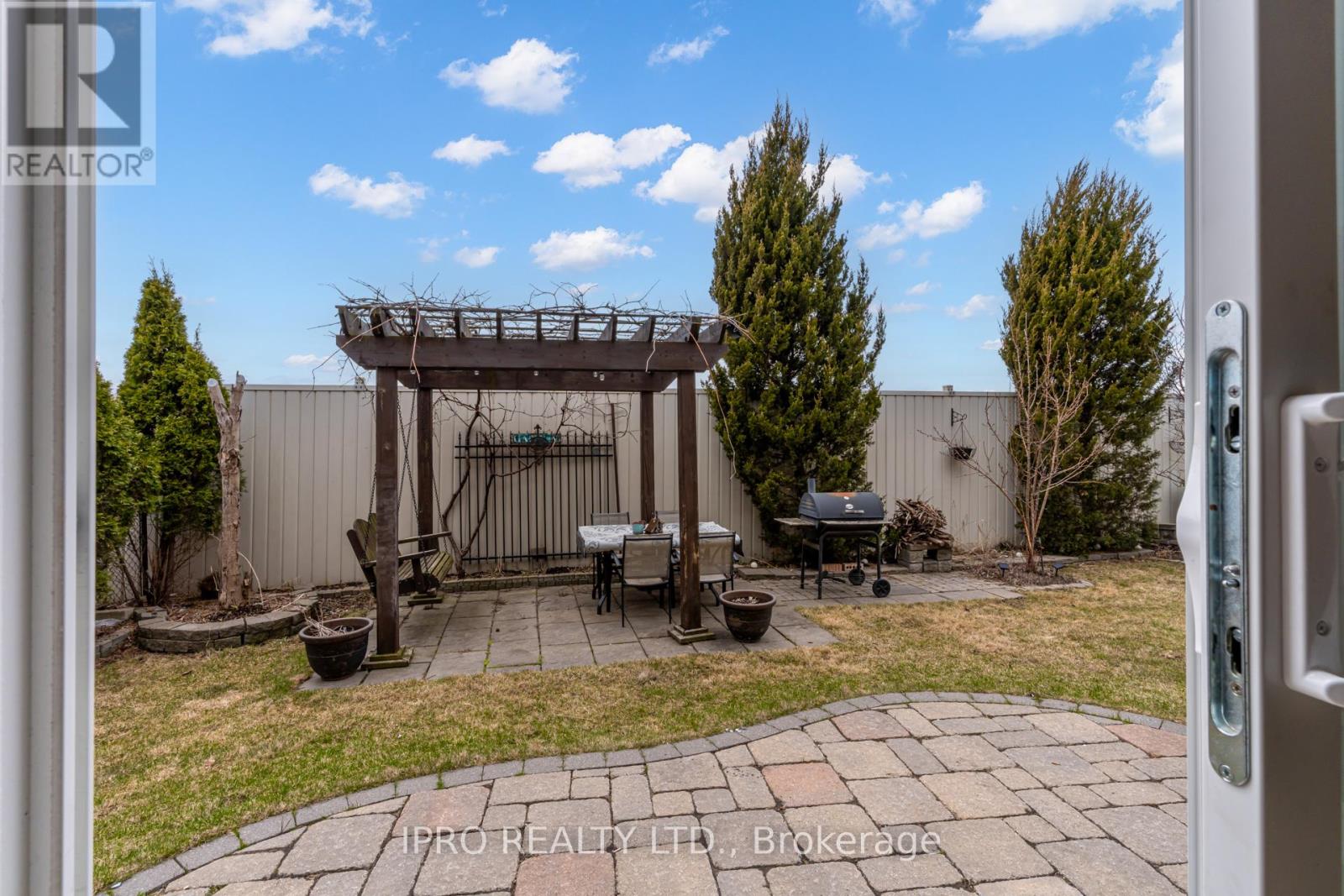 37 Donherb Crescent Property Photo 38