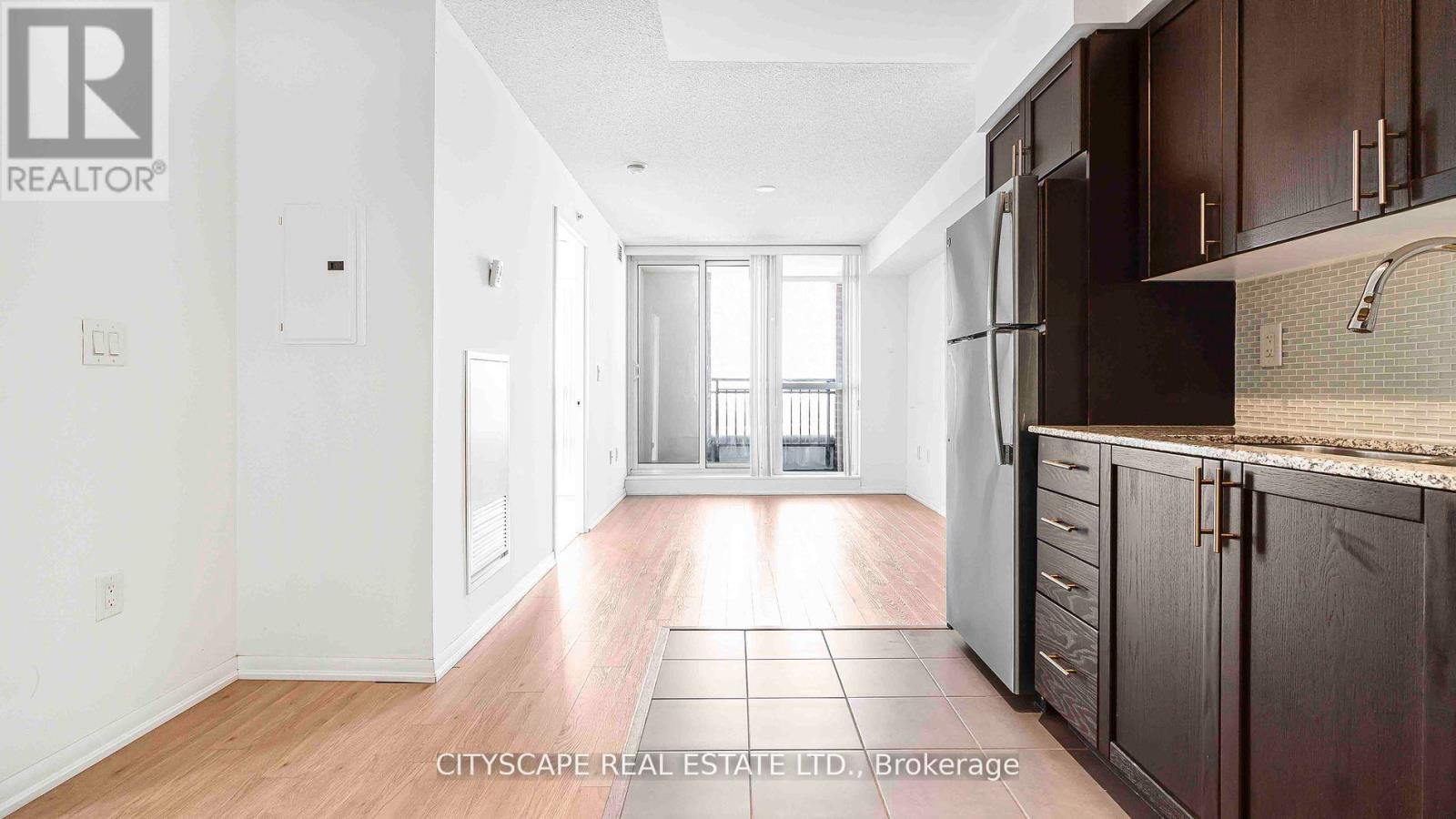 1412 - 830 Lawrence Avenue W Property Photo 8