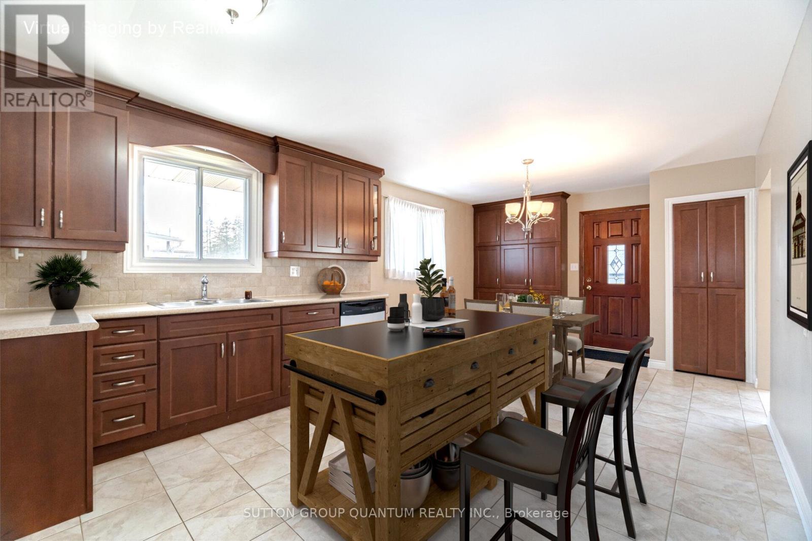 126 Angelene Street Property Photo 6