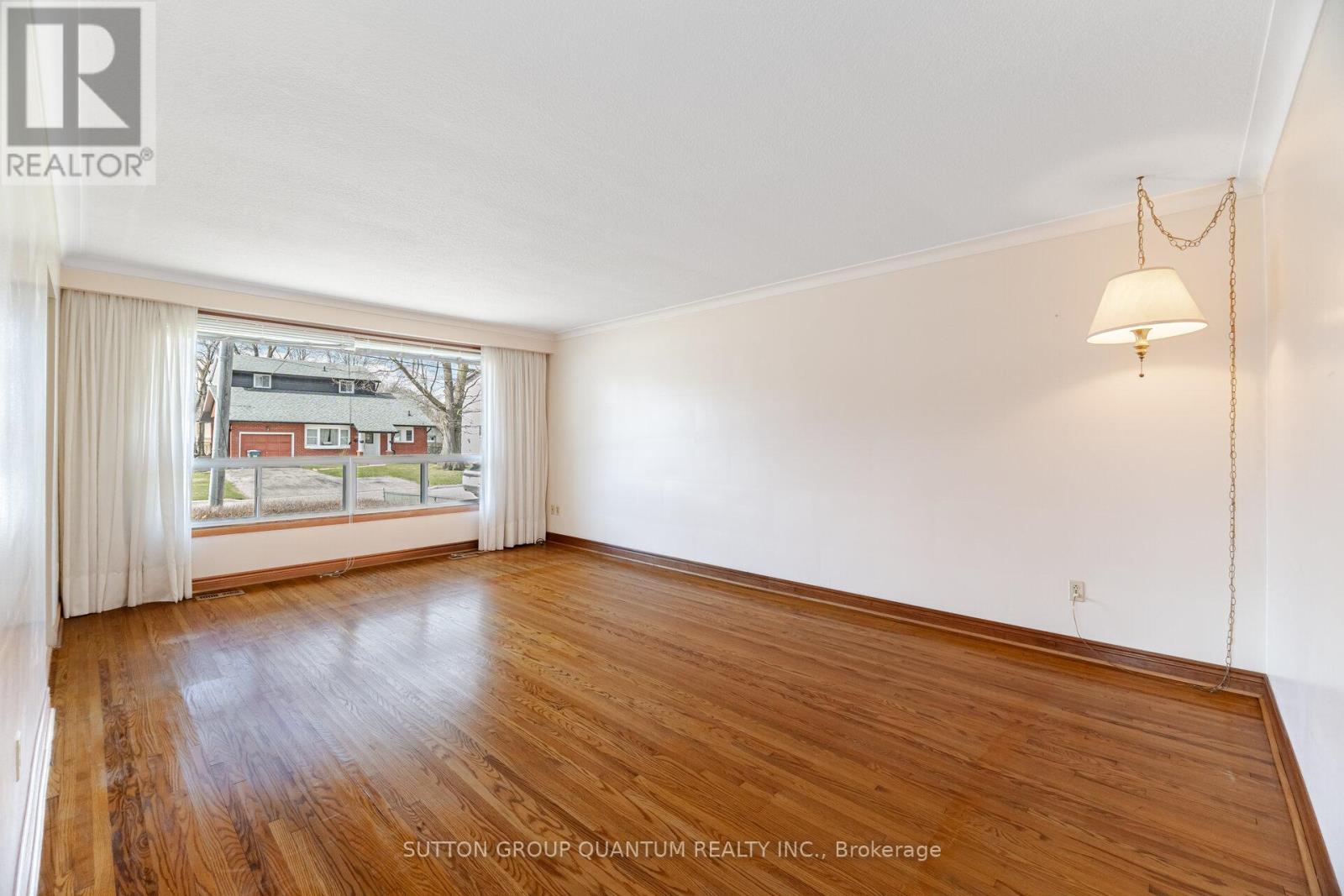 126 Angelene Street Property Photo 14