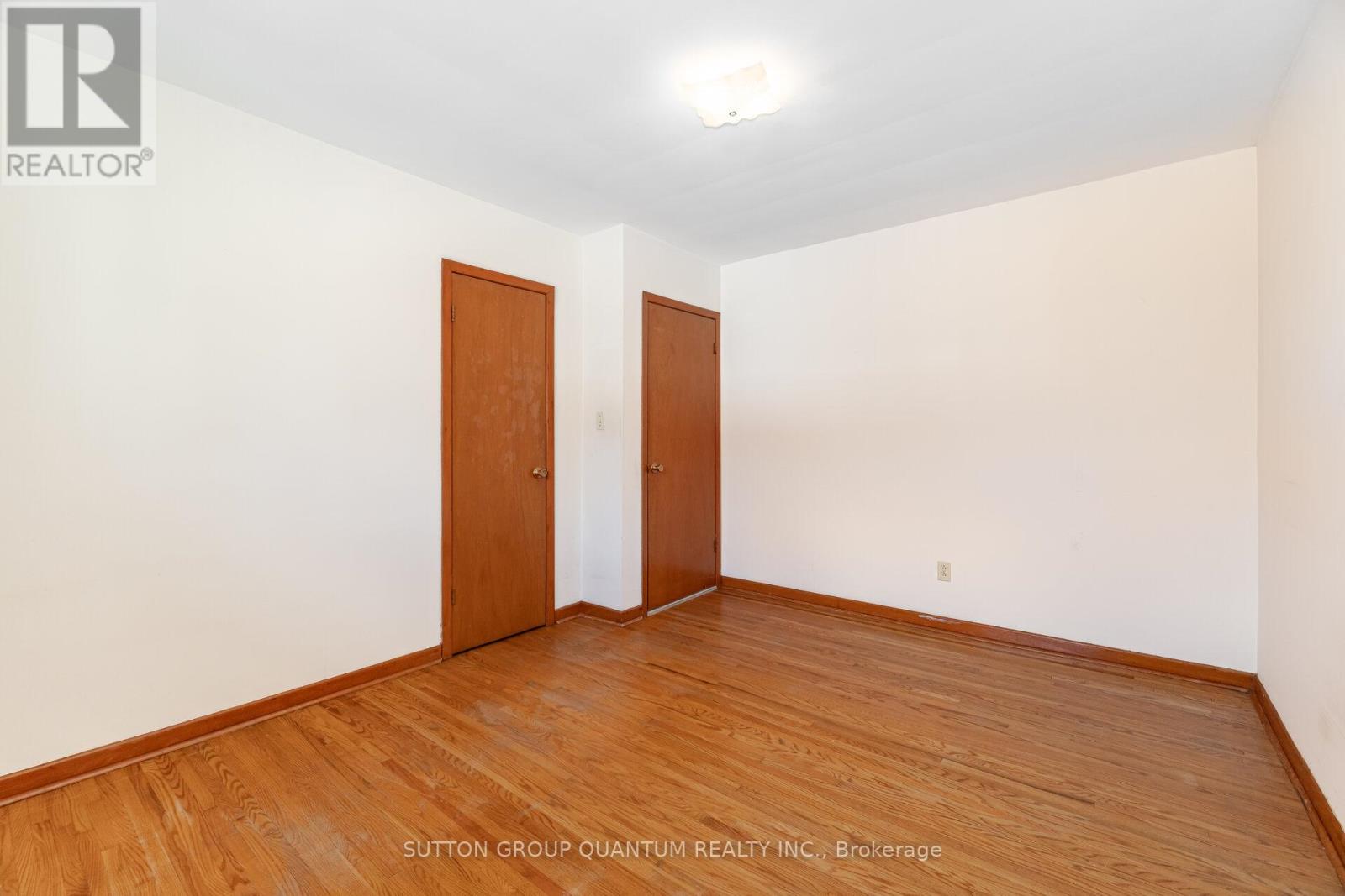 126 Angelene Street Property Photo 25