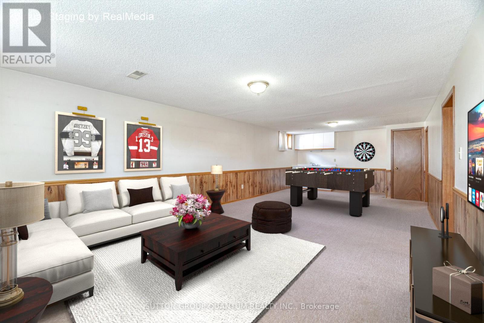 126 Angelene Street Property Photo 33
