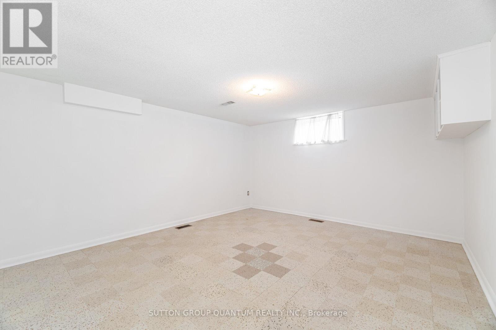 126 Angelene Street Property Photo 36