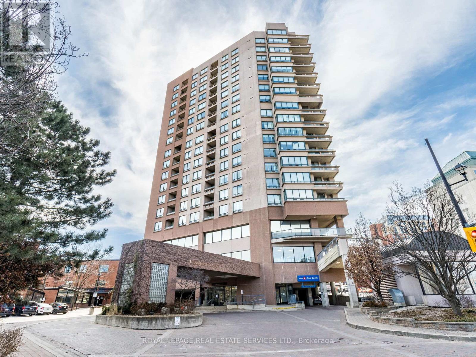 1602 - 1 Belvedere Court Property Photo 1