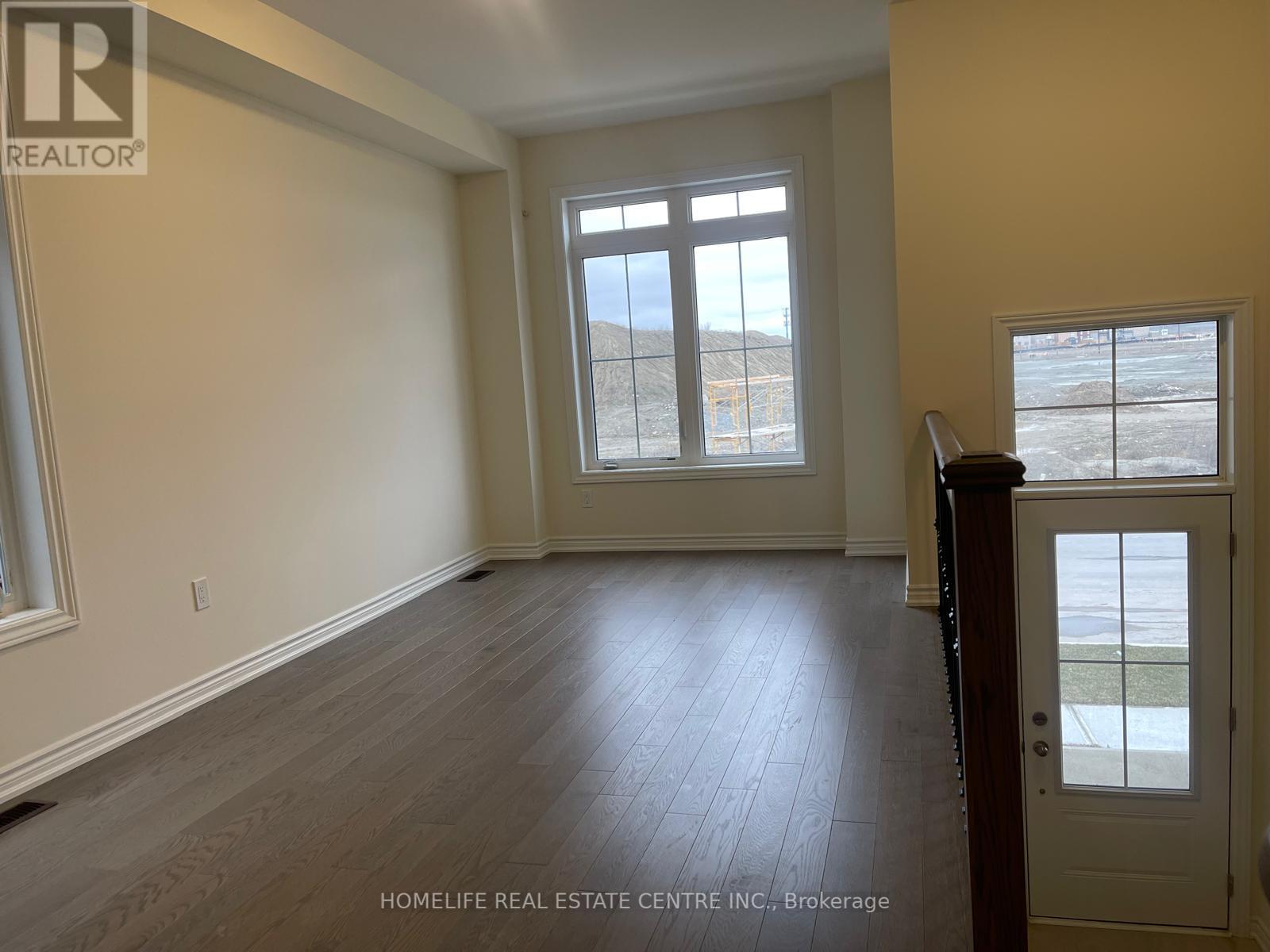 359 Inspire Boulevard Property Photo 4