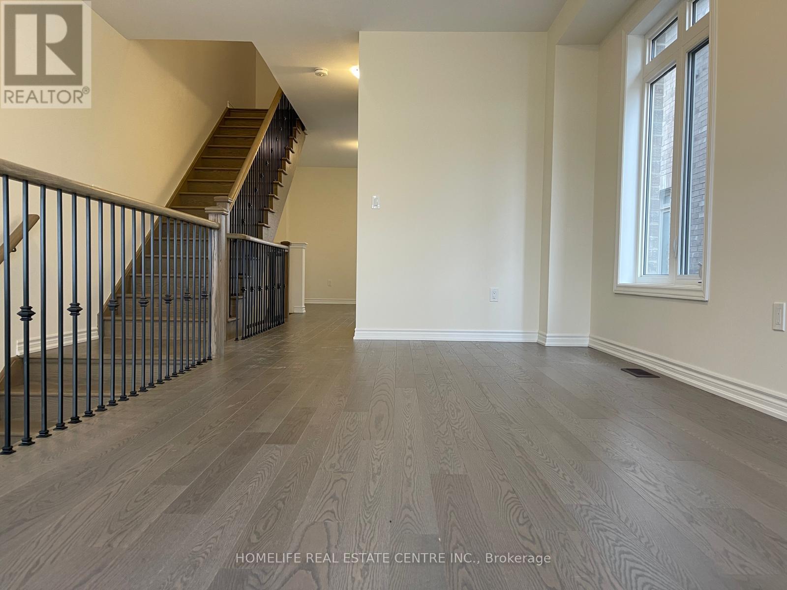 359 Inspire Boulevard Property Photo 6