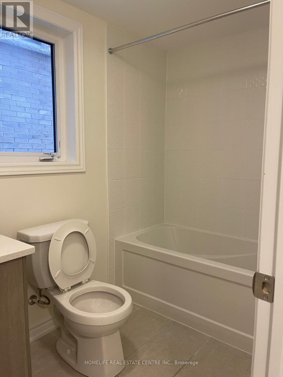359 Inspire Boulevard Property Photo 18