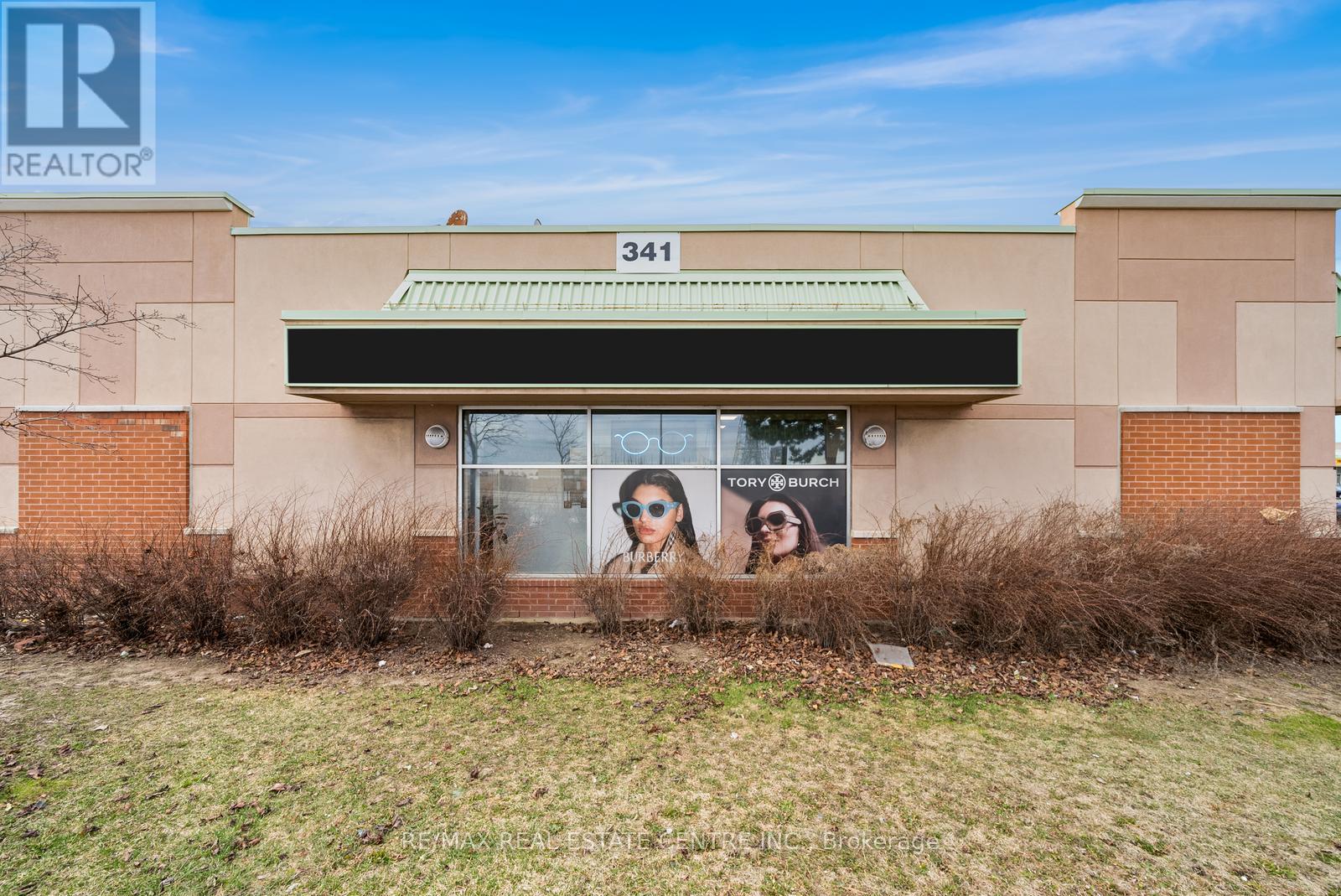 6 - 341 Parkhurst Square Property Photo 3