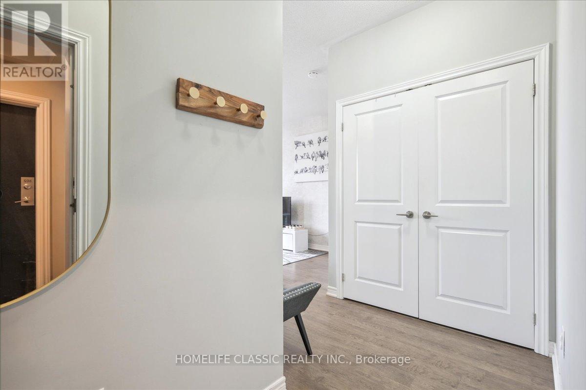 301 - 2339 Sawgrass Drive Property Photo 5
