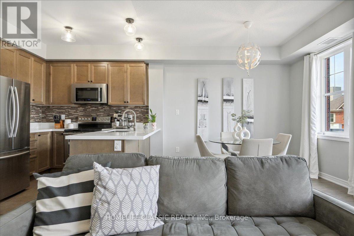301 - 2339 Sawgrass Drive Property Photo 11