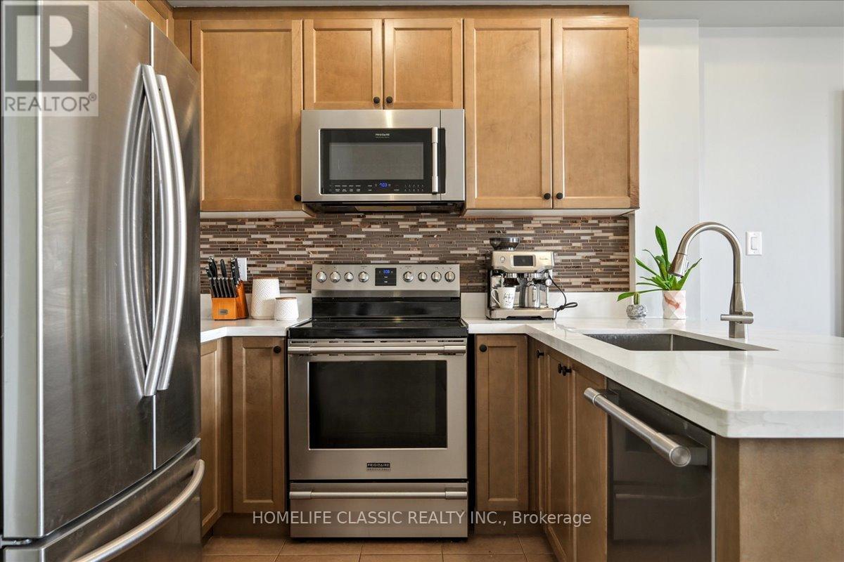 301 - 2339 Sawgrass Drive Property Photo 19