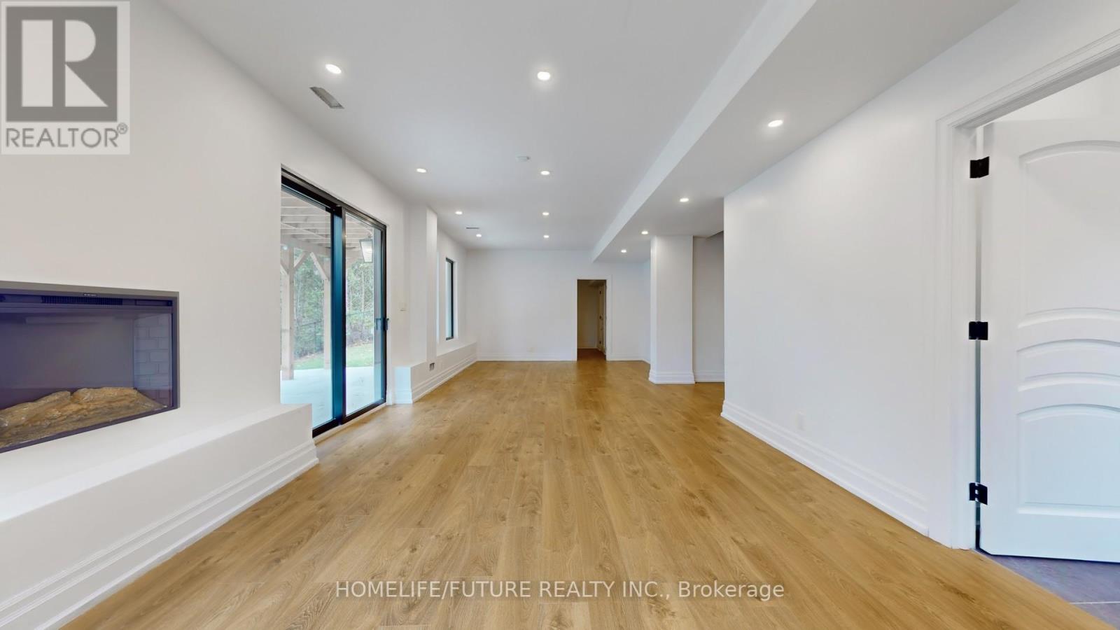 60 North Riverdale Drive Property Photo 38