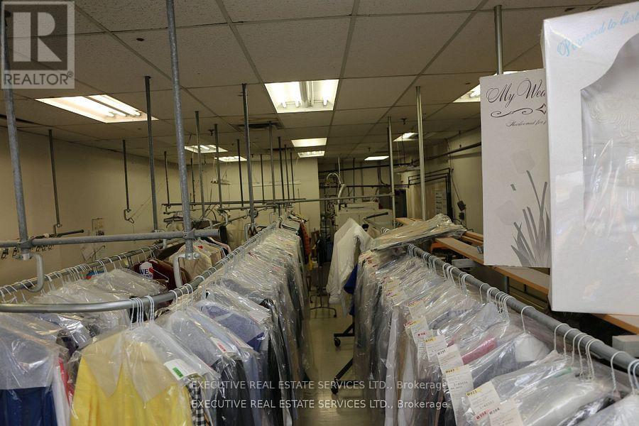 13a - 200 County Court Boulevard W Property Photo 13