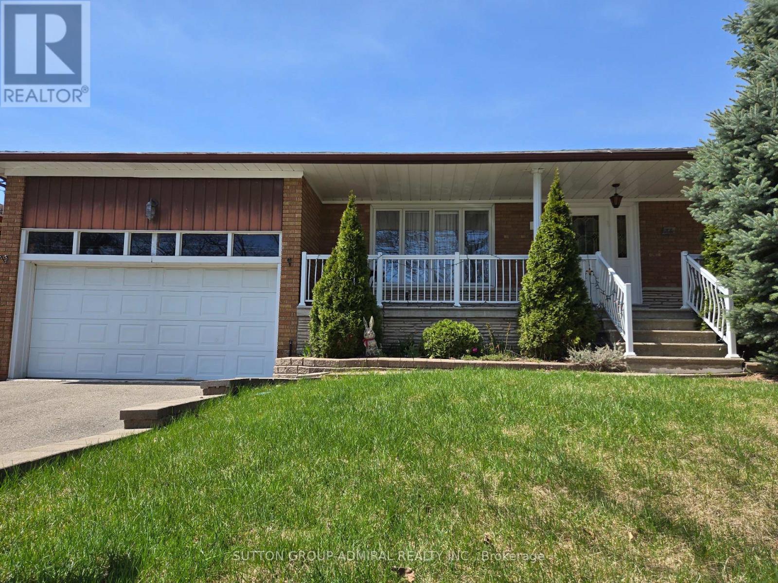 36 Bluehaven Crescent Property Photo 1