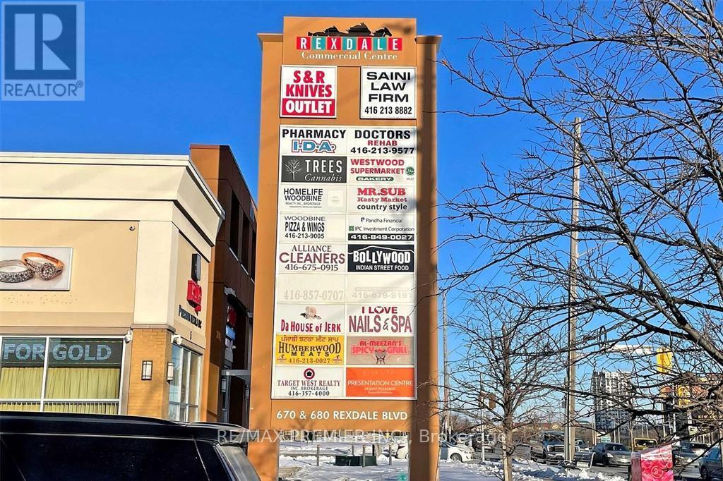 24 - 680 Rexdale Boulevard Property Photo 3