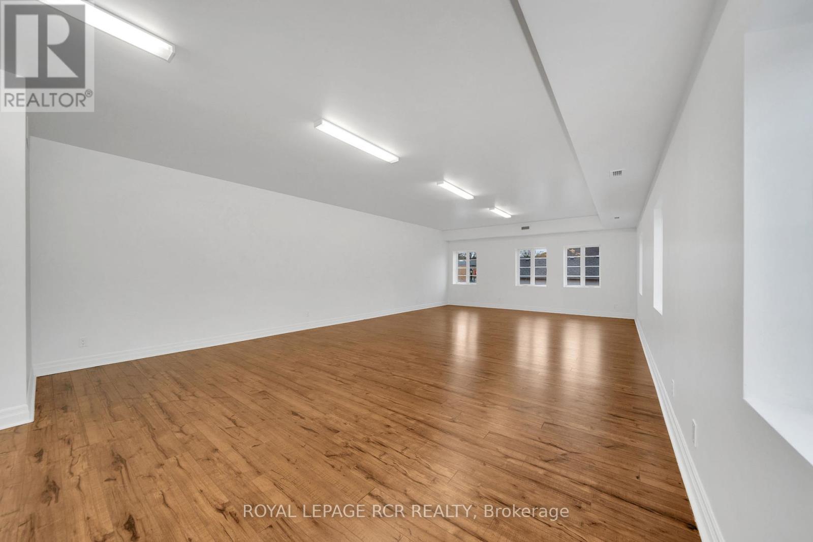 King St E Property Photo 10
