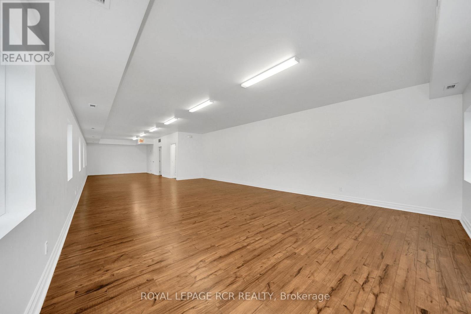 King St E Property Photo 13