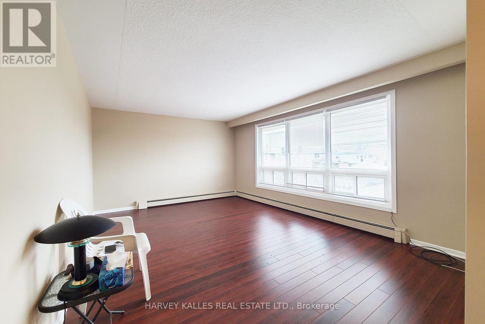 5 - 412 Horner Avenue Property Photo 3