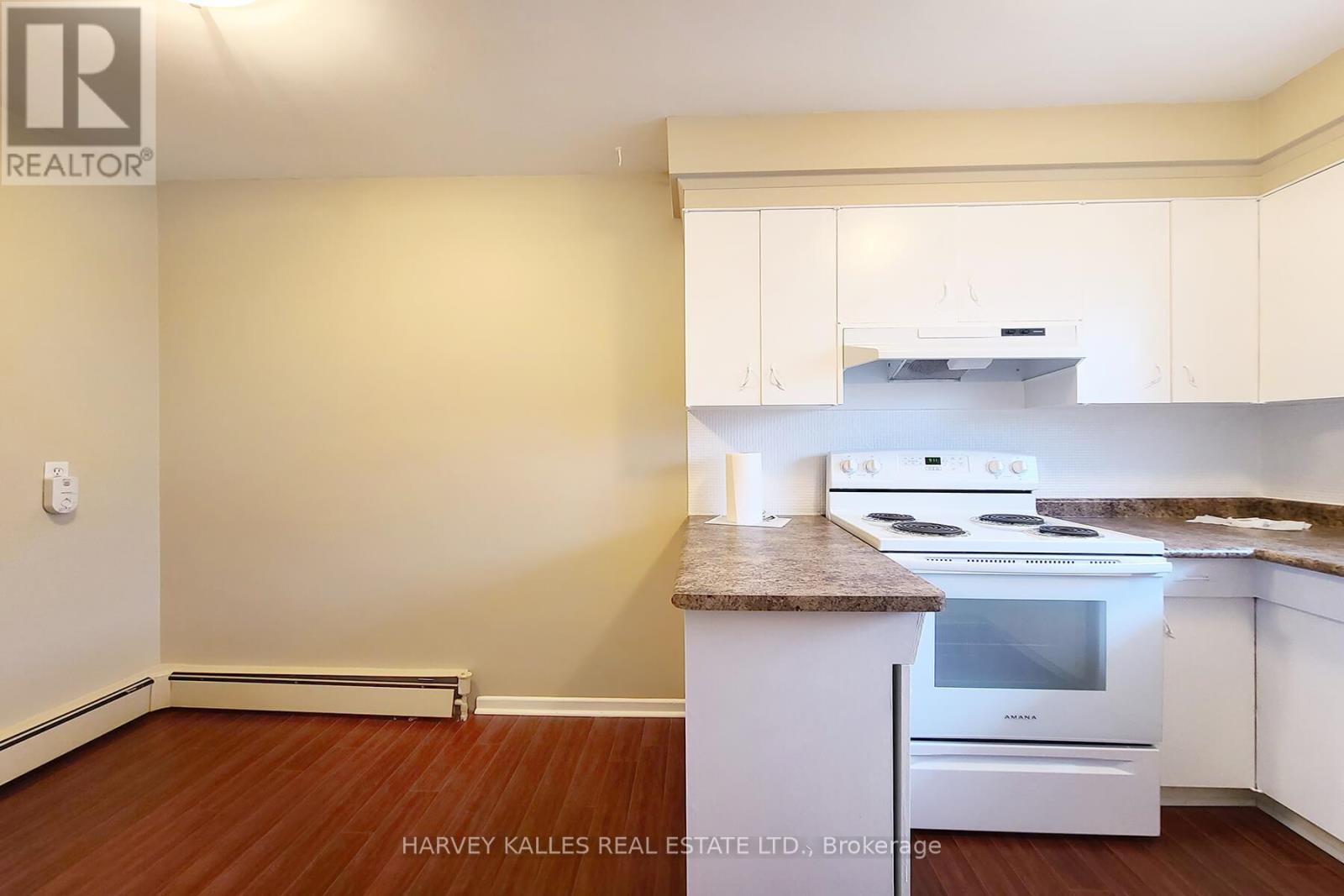 5 - 412 Horner Avenue Property Photo 7