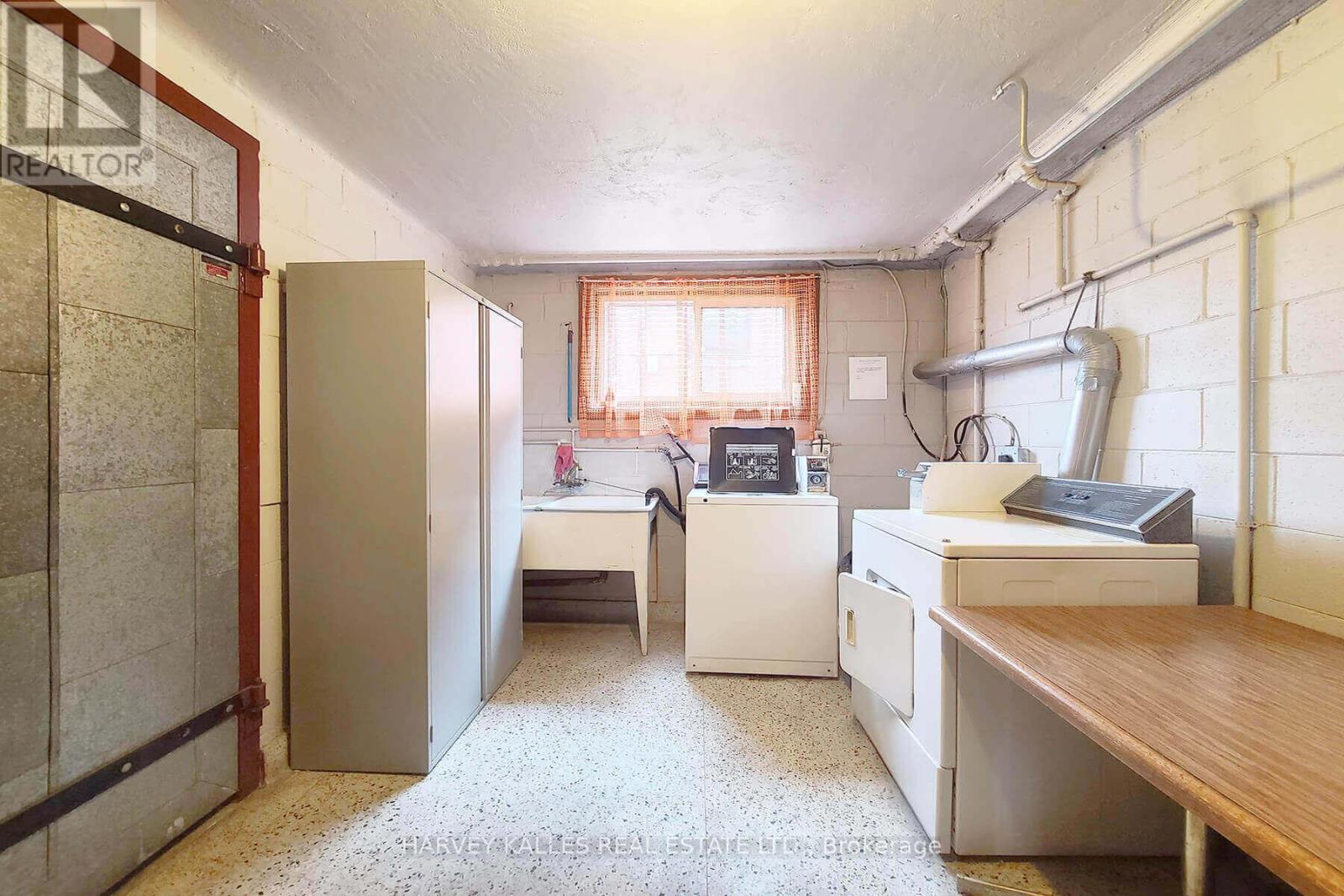 5 - 412 Horner Avenue Property Photo 17