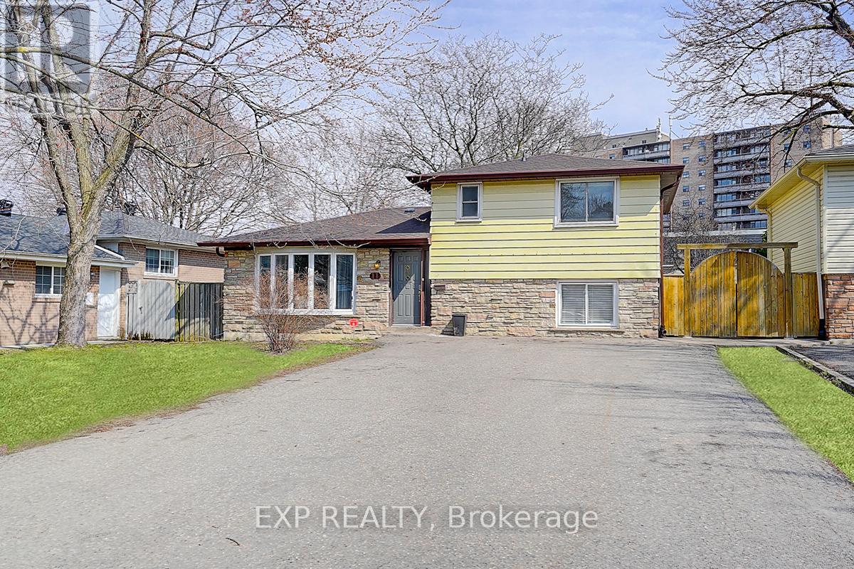 11 Tullamore Road Property Photo 2