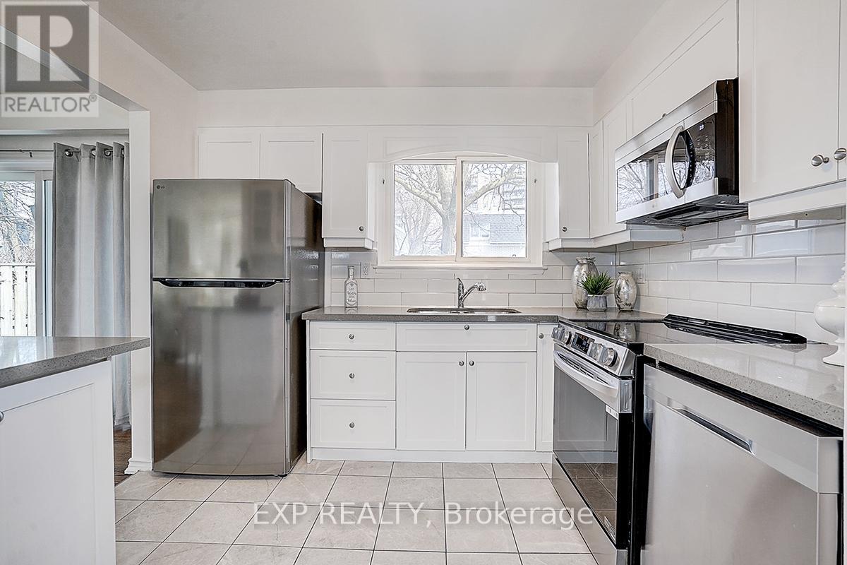 11 Tullamore Road Property Photo 24