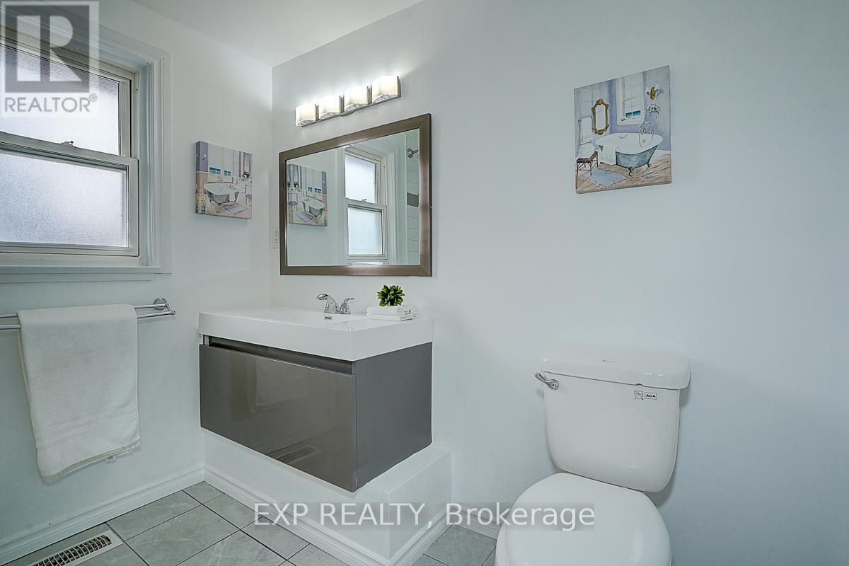 11 Tullamore Road Property Photo 31