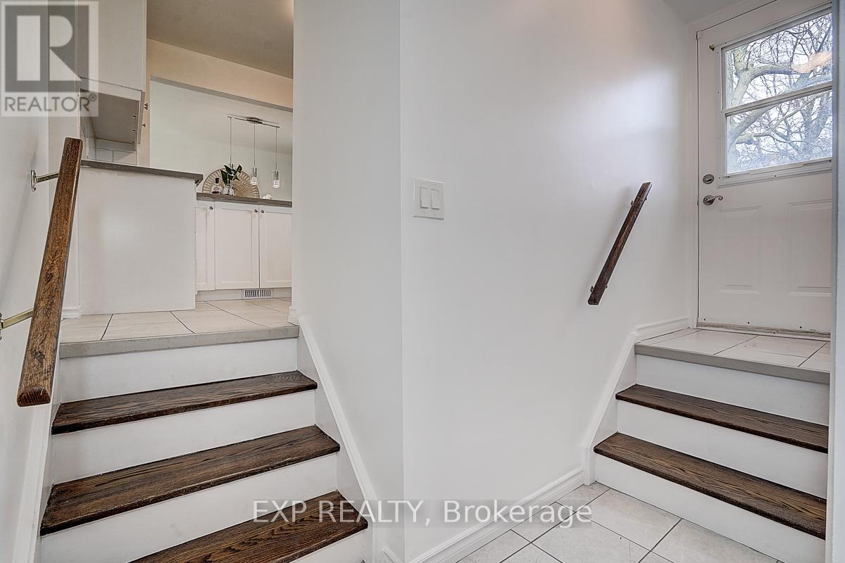 11 Tullamore Road Property Photo 34