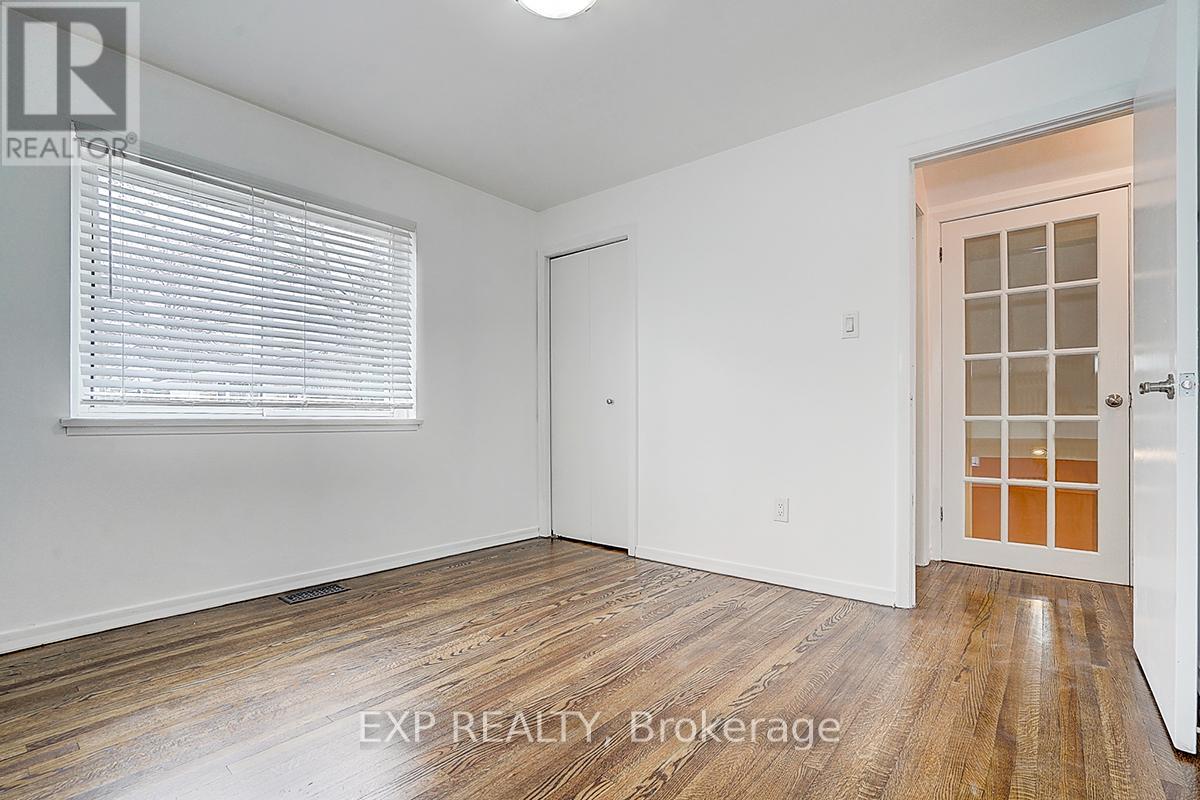 11 Tullamore Road Property Photo 38