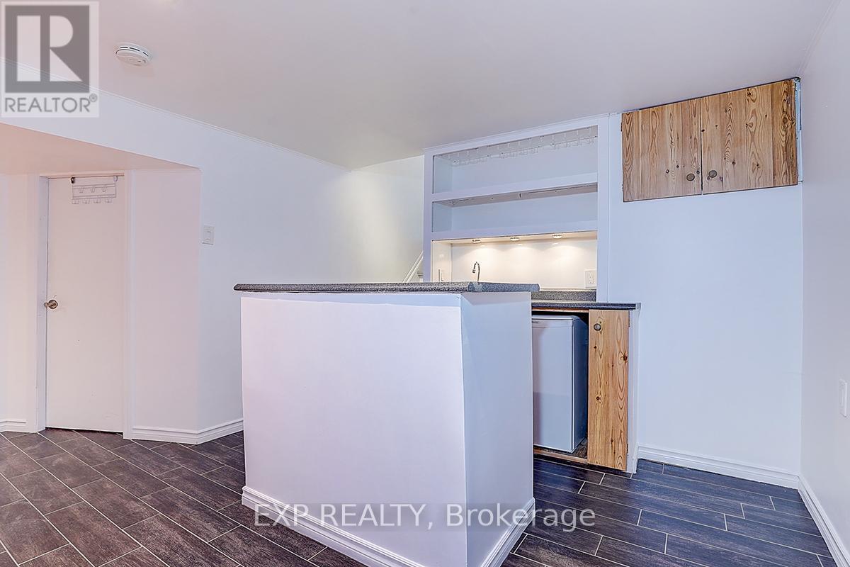 11 Tullamore Road Property Photo 43