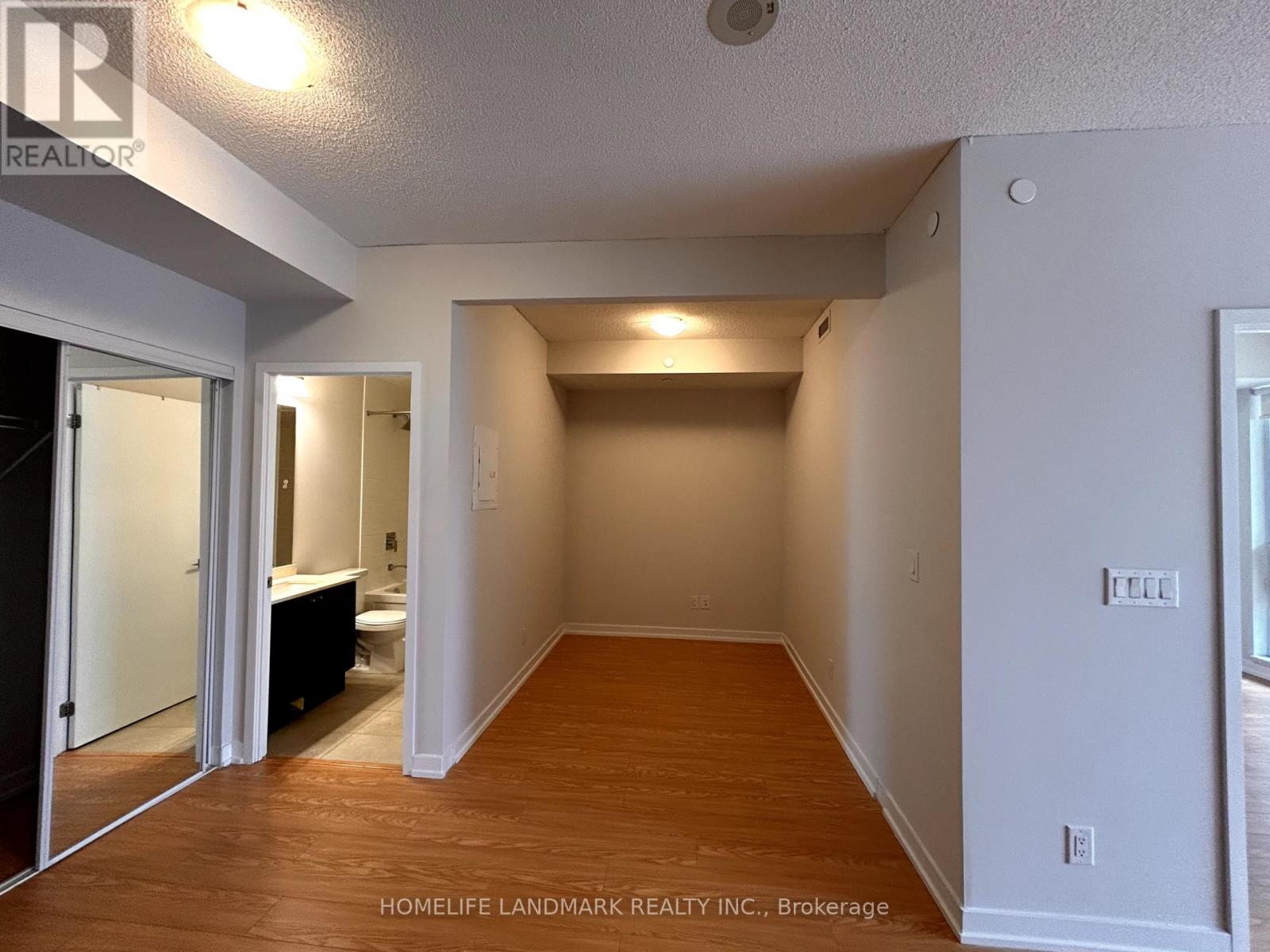 3006 - 510 Curran Place Property Photo 7