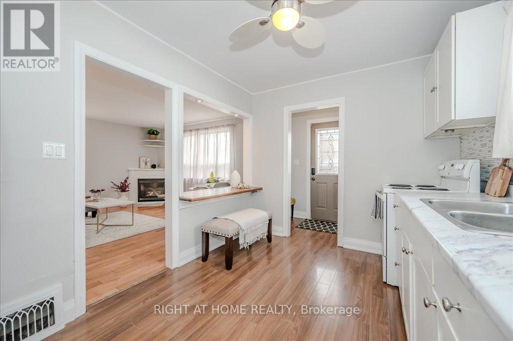 18 Dayfoot Drive Property Photo 6