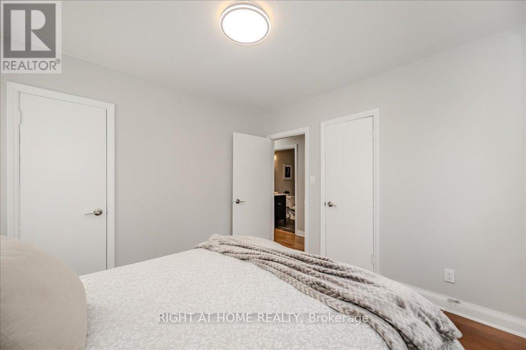 18 Dayfoot Drive Property Photo 12