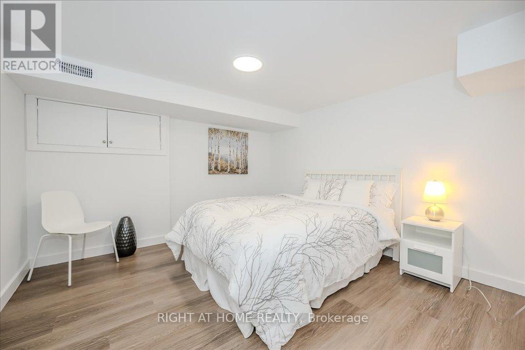 18 Dayfoot Drive Property Photo 24
