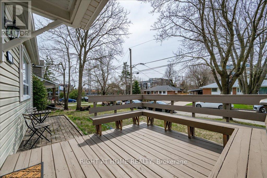 18 Dayfoot Drive Property Photo 35