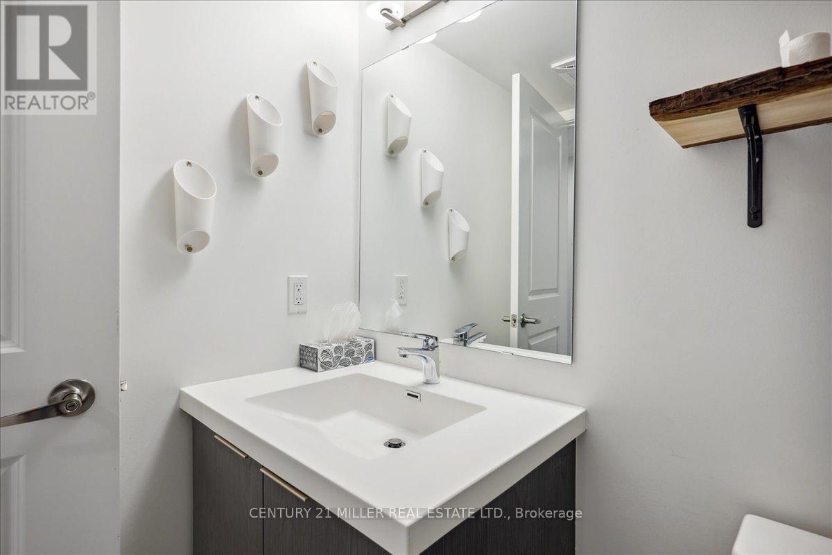 108 - 3058 Sixth Line Property Photo 20