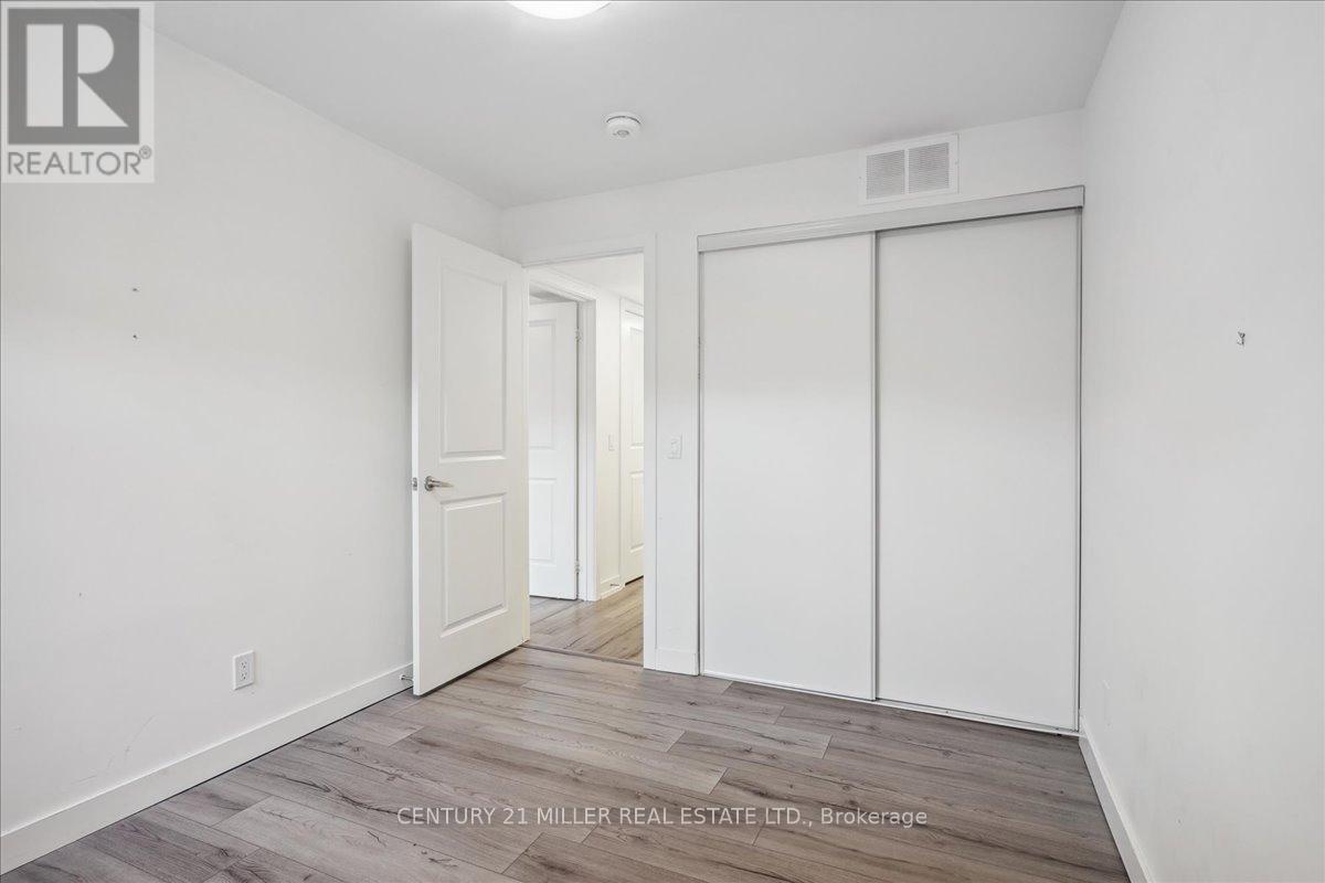 108 - 3058 Sixth Line Property Photo 23