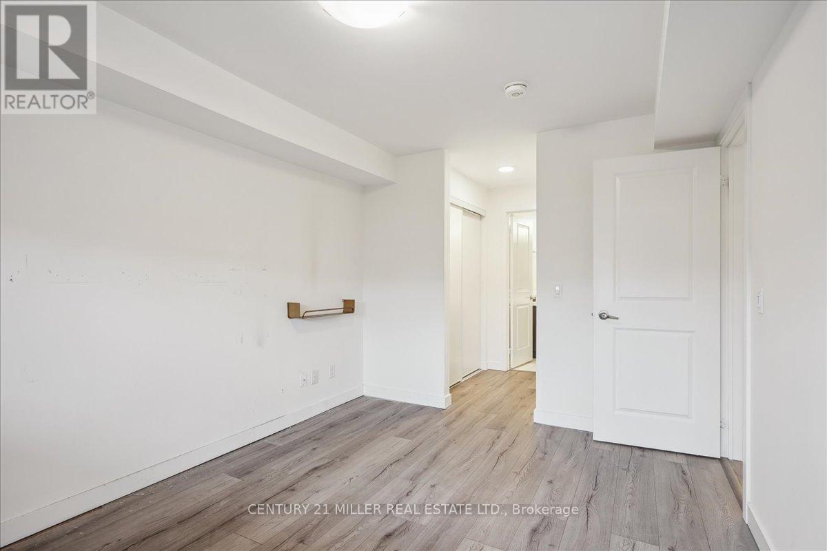 108 - 3058 Sixth Line Property Photo 29