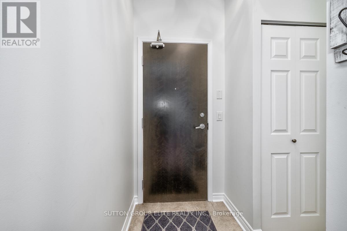 1307 - 388 Prince Of Wales Drive Property Photo 8