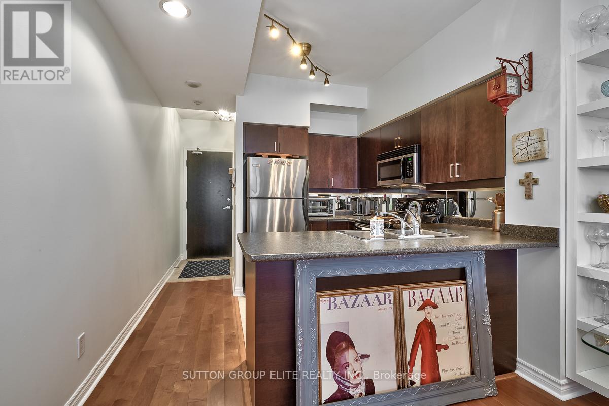 1307 - 388 Prince Of Wales Drive Property Photo 11