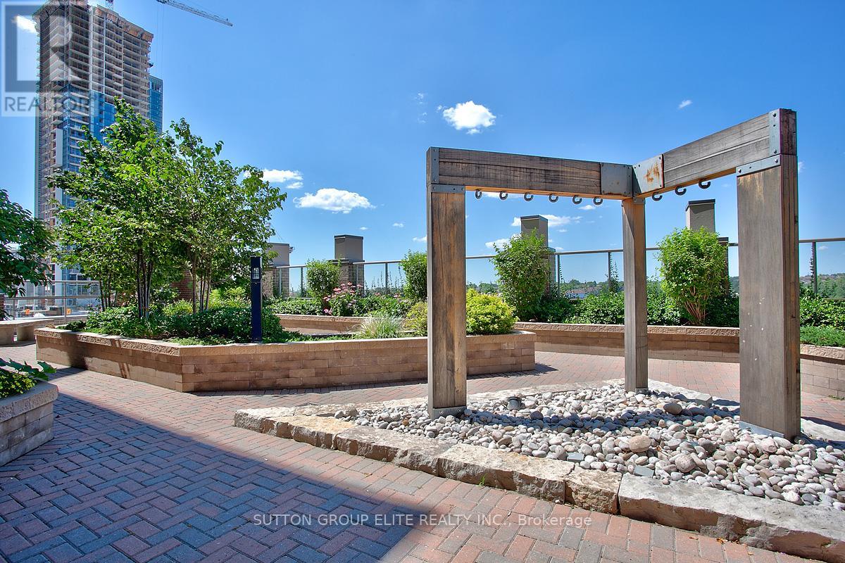 1307 - 388 Prince Of Wales Drive Property Photo 33