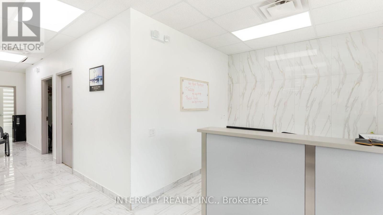 Unit C - 200 County Court Boulevard Property Photo 11
