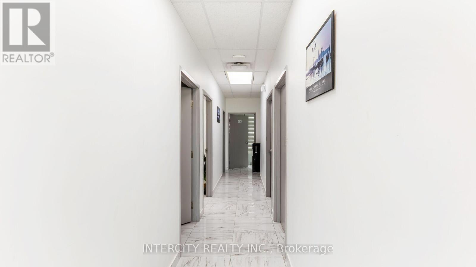 Unit C - 200 County Court Boulevard Property Photo 14