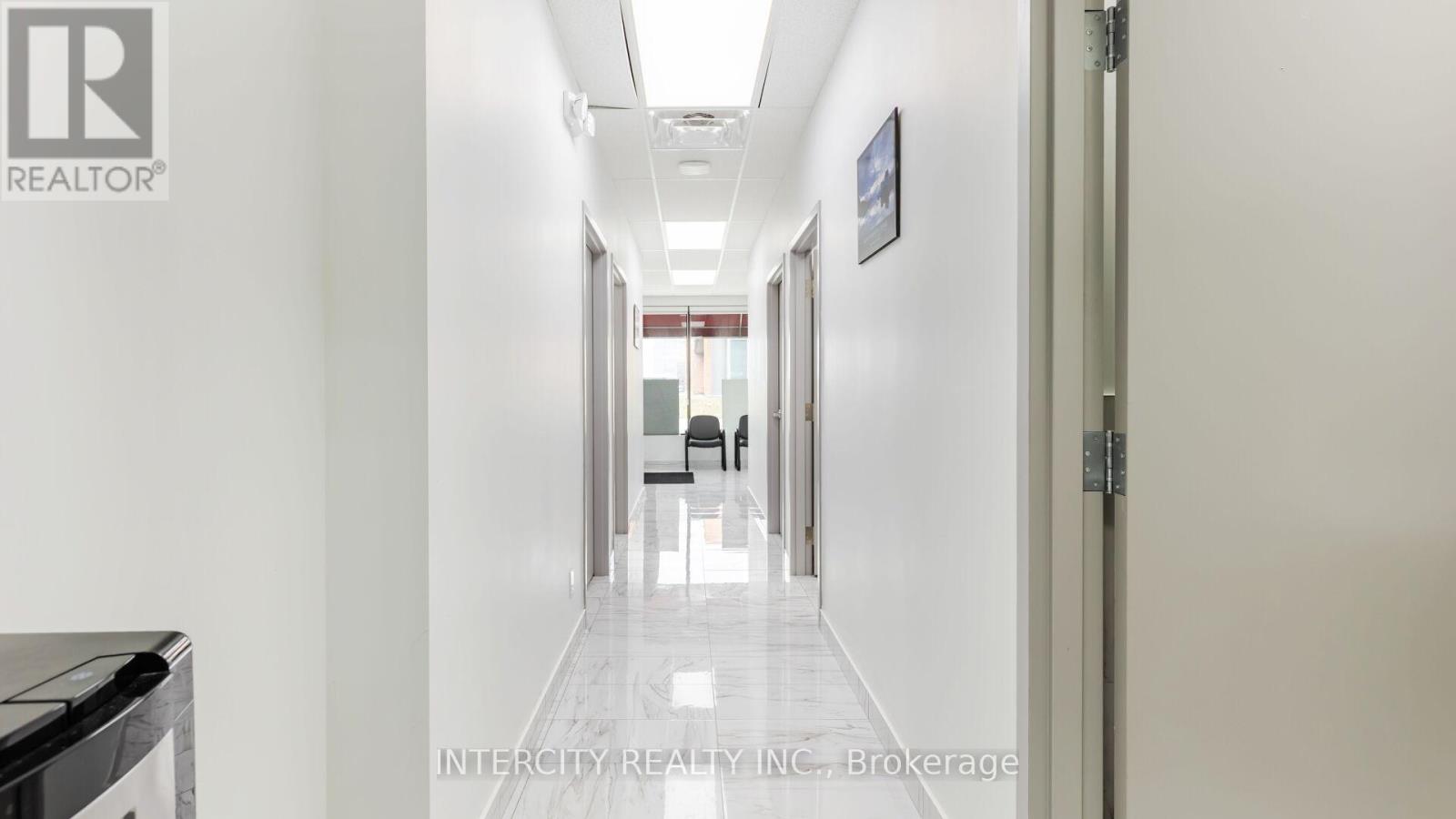 Unit C - 200 County Court Boulevard Property Photo 23