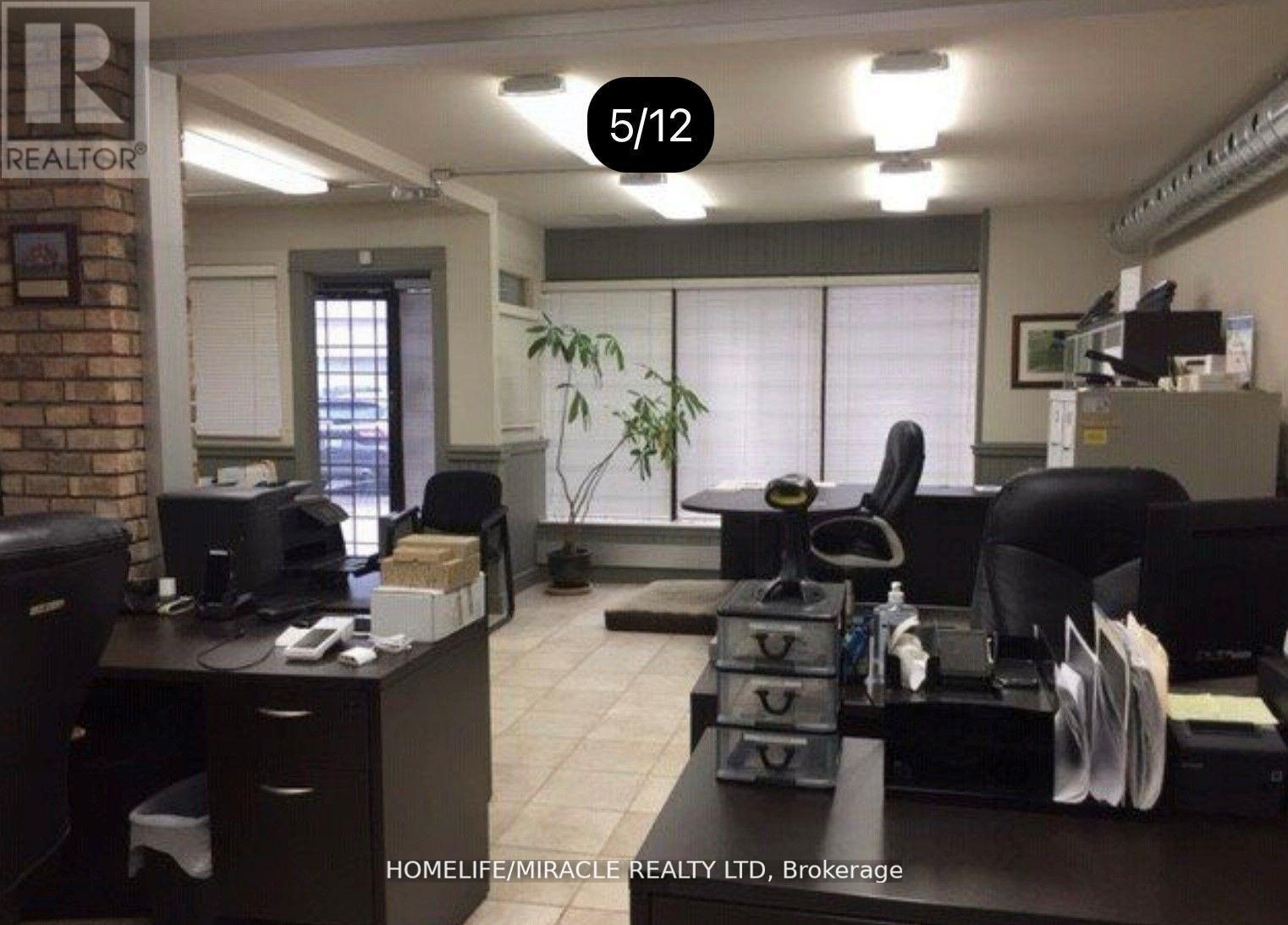 4 - 145 Claireport Crescent Property Photo 3