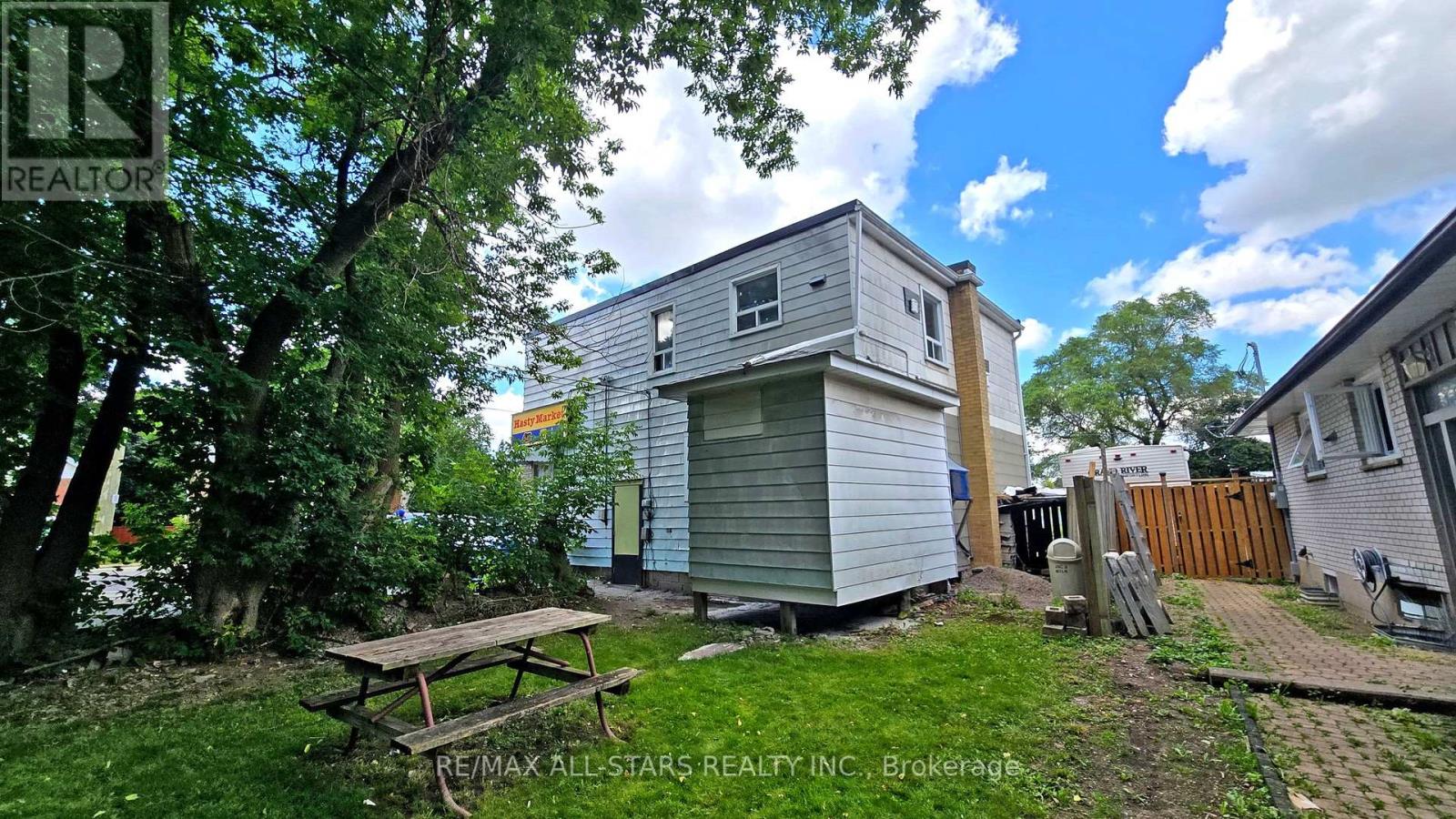 88 Elliott Street Property Photo 23