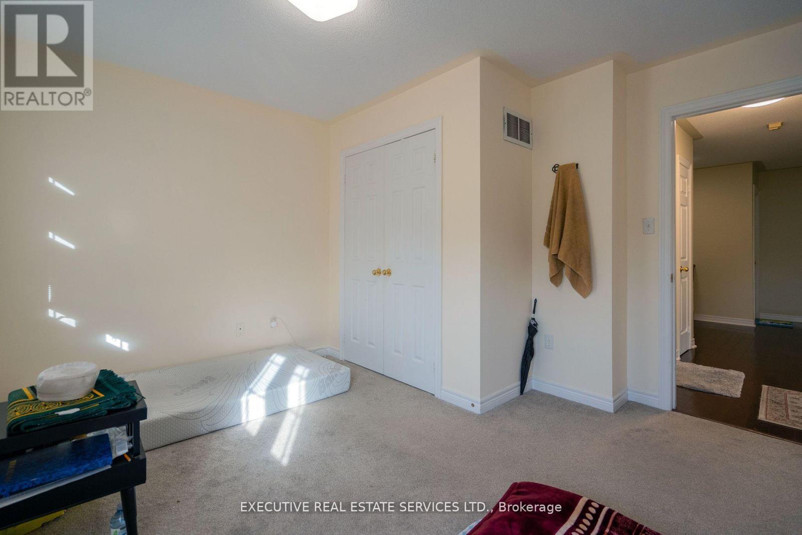 41 Fallstar Crescent Property Photo 20