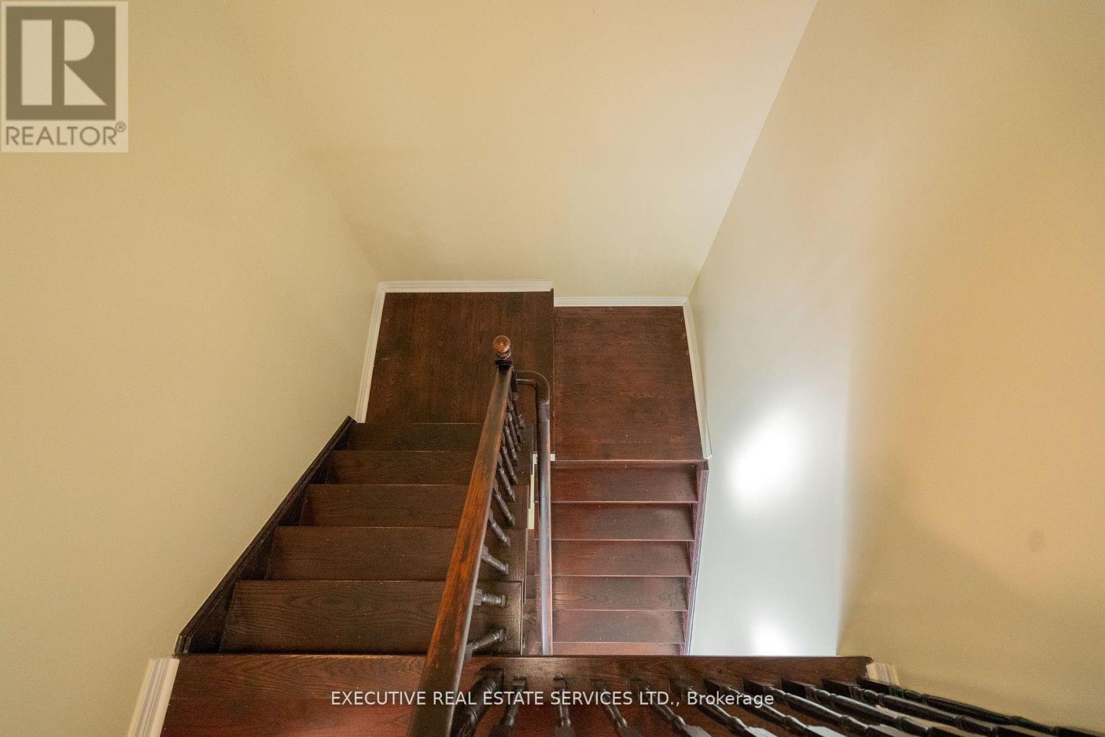 41 Fallstar Crescent Property Photo 22