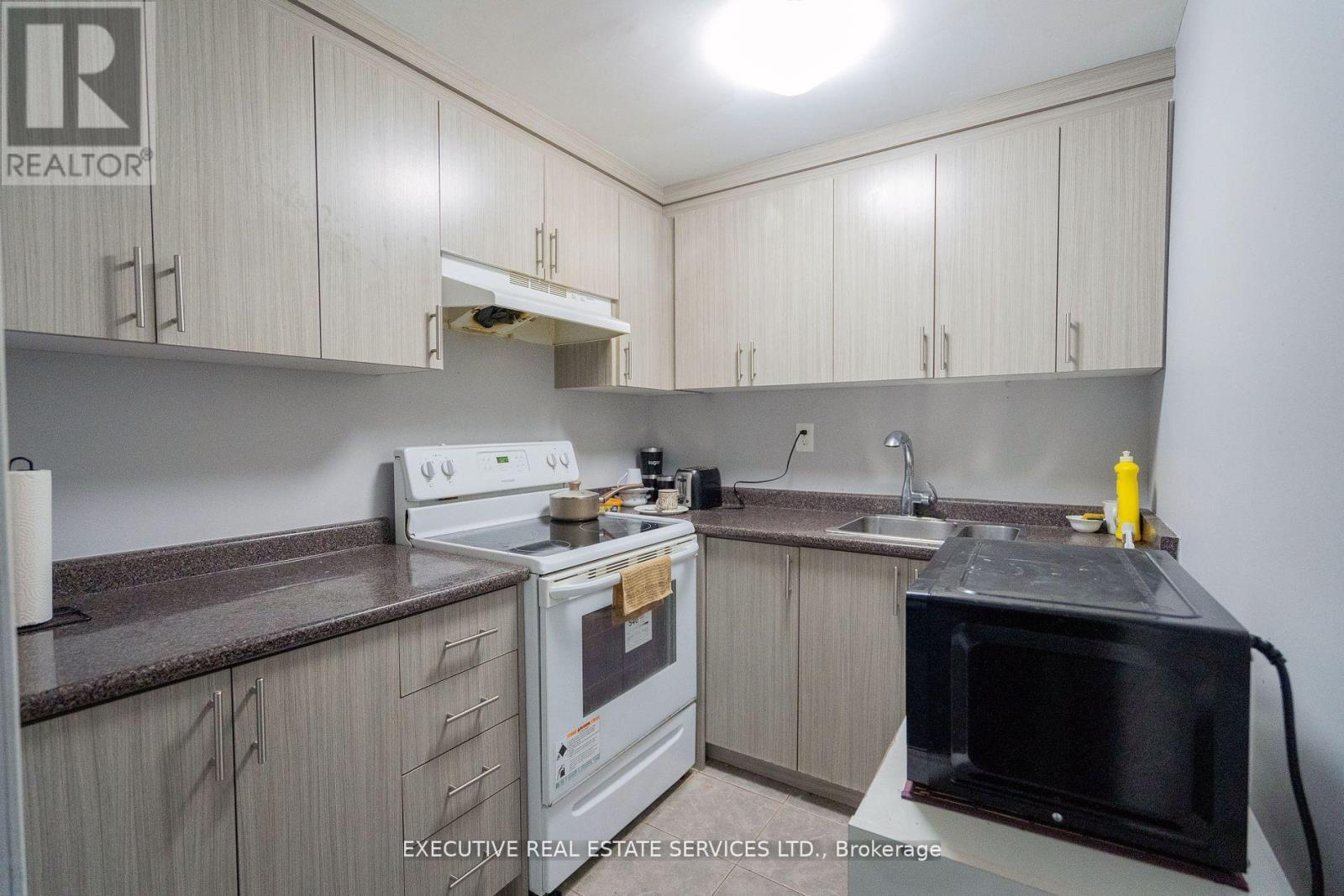 41 Fallstar Crescent Property Photo 25